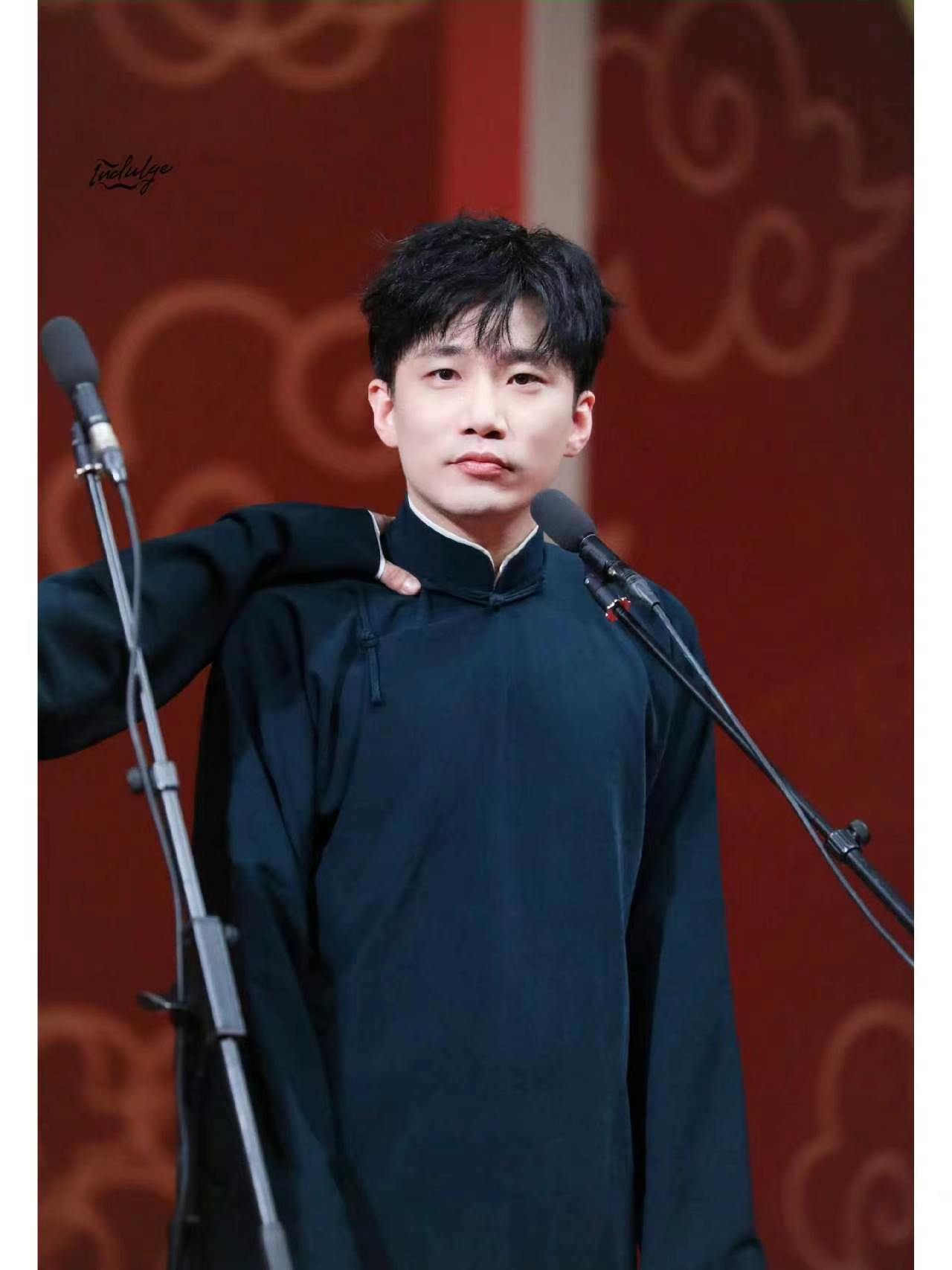 何九华宣布当爸何九华节目官宣升级新晋奶爸，大方透露喜得小公主，温柔氛围感直接拉满