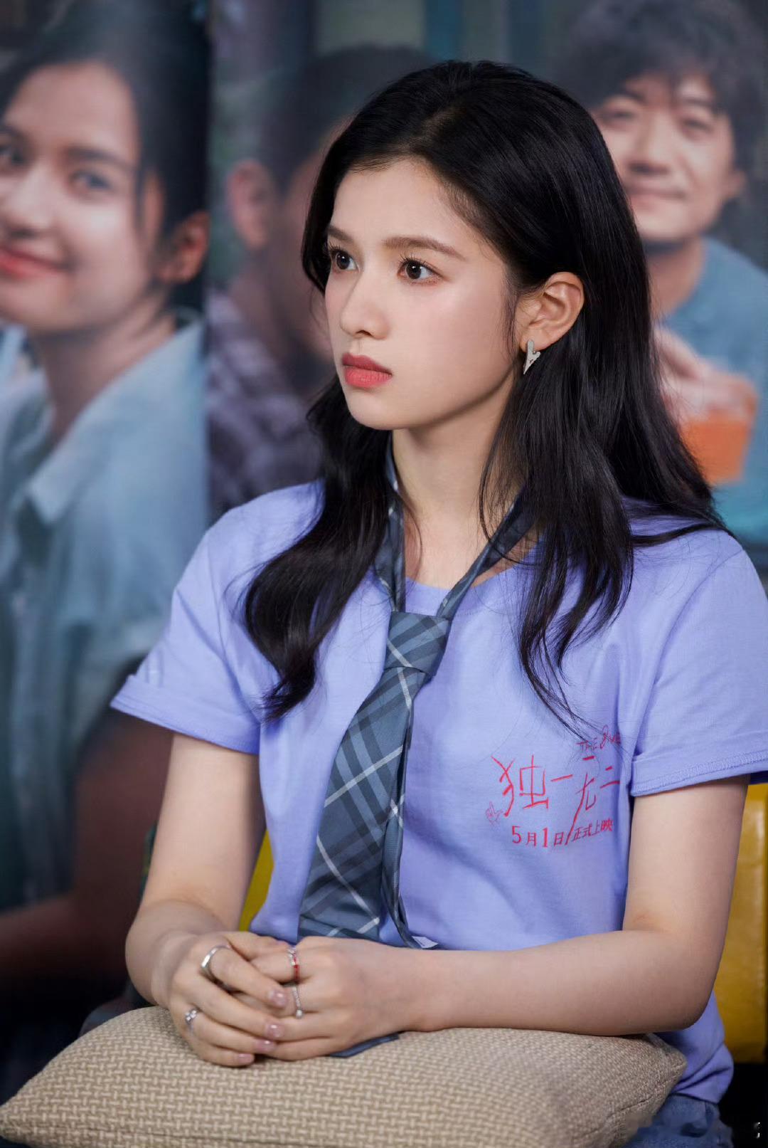 学姐 学姐 学姐 我的喻延学姐[泪][泪]太美了​​​