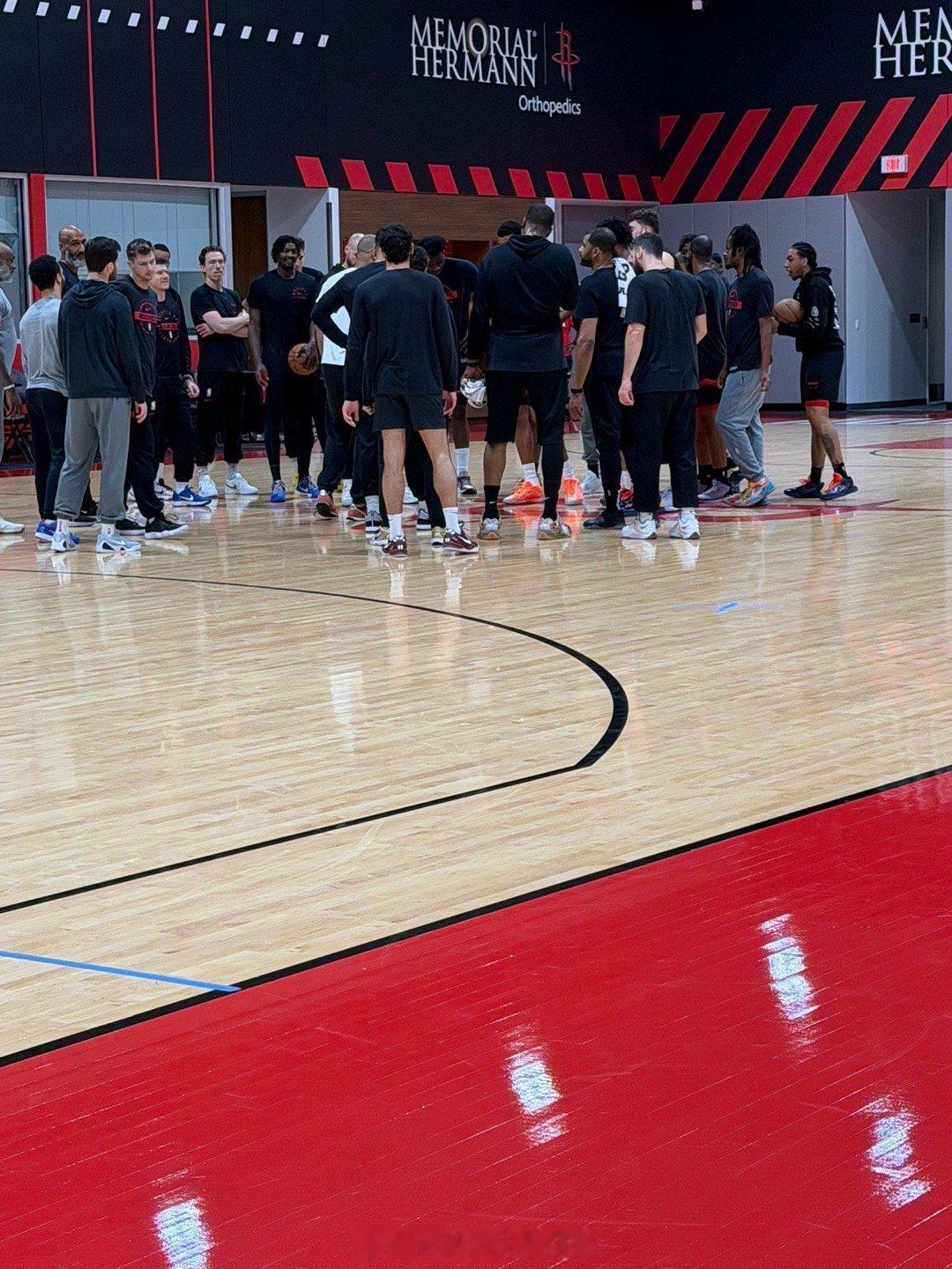 记者：“申京提到，他把每场比赛都可能成为最后一场这件事看作是一种好的压力，不是什