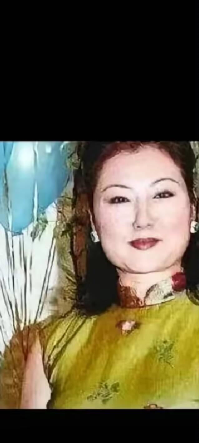 孙志浩的母亲现在非常宠爱梧桐妹，因为梧桐妹是他们家族家产的未来，但其实孙志浩的母