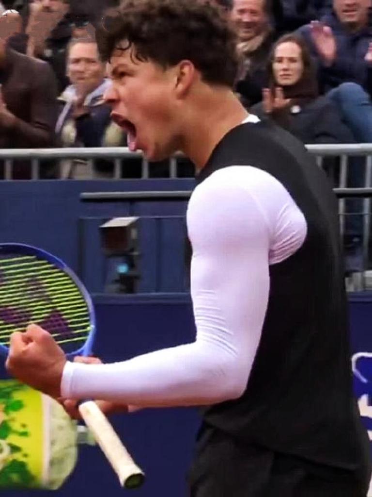 新生代丰塞卡慕尼黑站不敌美国年轻选手谢尔顿，无缘四强。
        北京时间