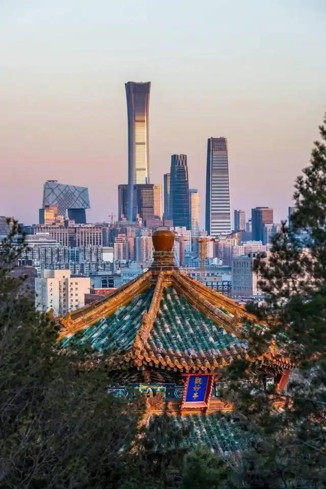 我认为现代
现代文明更先进！