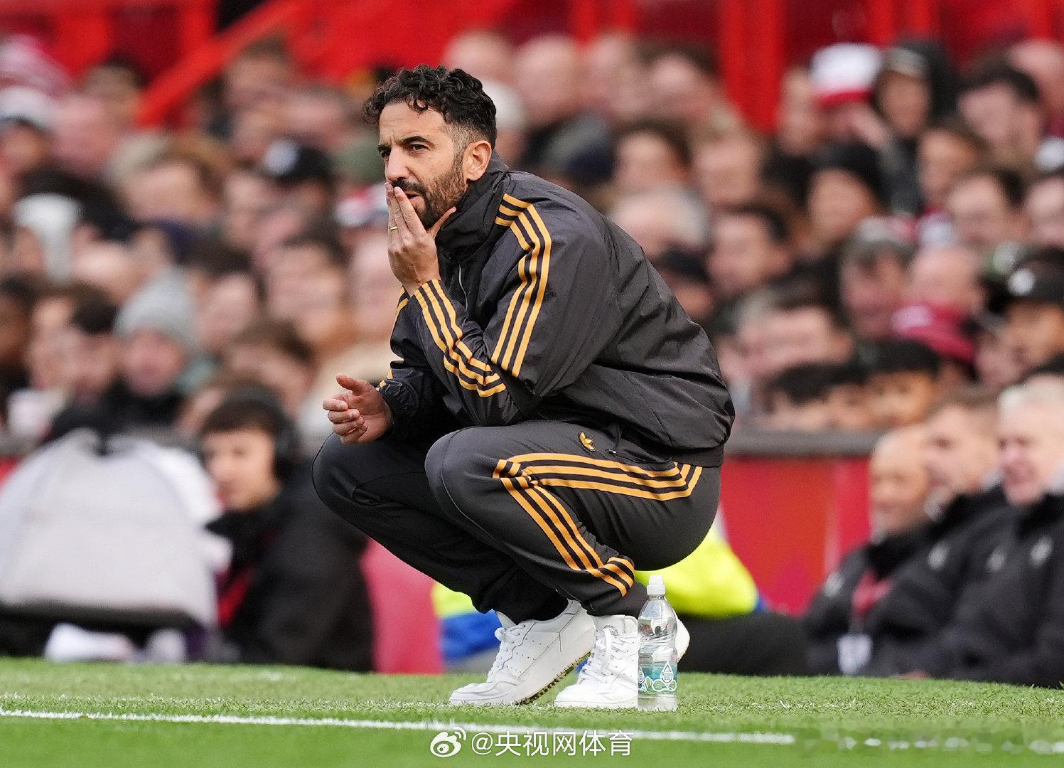 北京时间1月5日，曼联官方宣布，主教练阿莫林下课。现年40岁的阿莫林于2024年