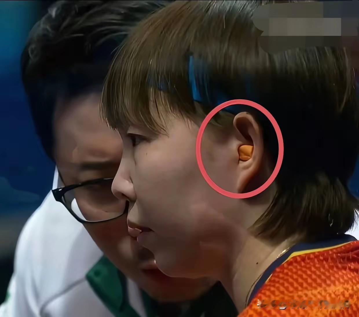 朱雨玲现在估计肠子都悔青了

她后悔的不是输掉比赛，也不是现场球迷的呐喊，而是关