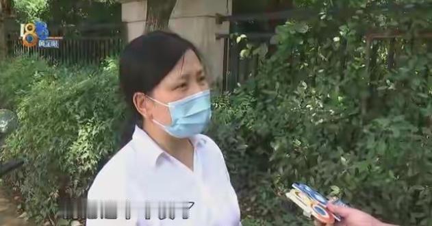花3350买的车，被女儿2100贱卖了。她加200块赎回来，骑了十天才发现——电