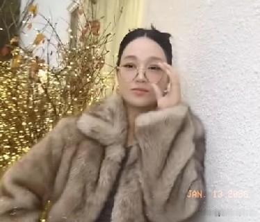 44岁朱丹韩国"爆改"惊艳全网！美到发光似少女，网友直呼认不出！

44岁的朱丹