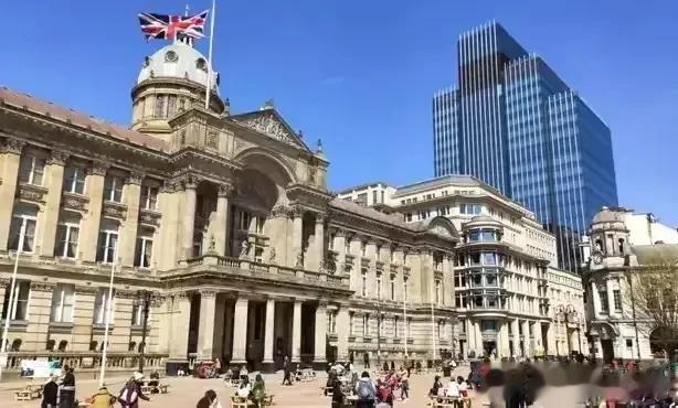 英国伯明翰市政府宣布破产！光同工同酬的索赔就高达7.6亿英镑。这座城市破产与这一