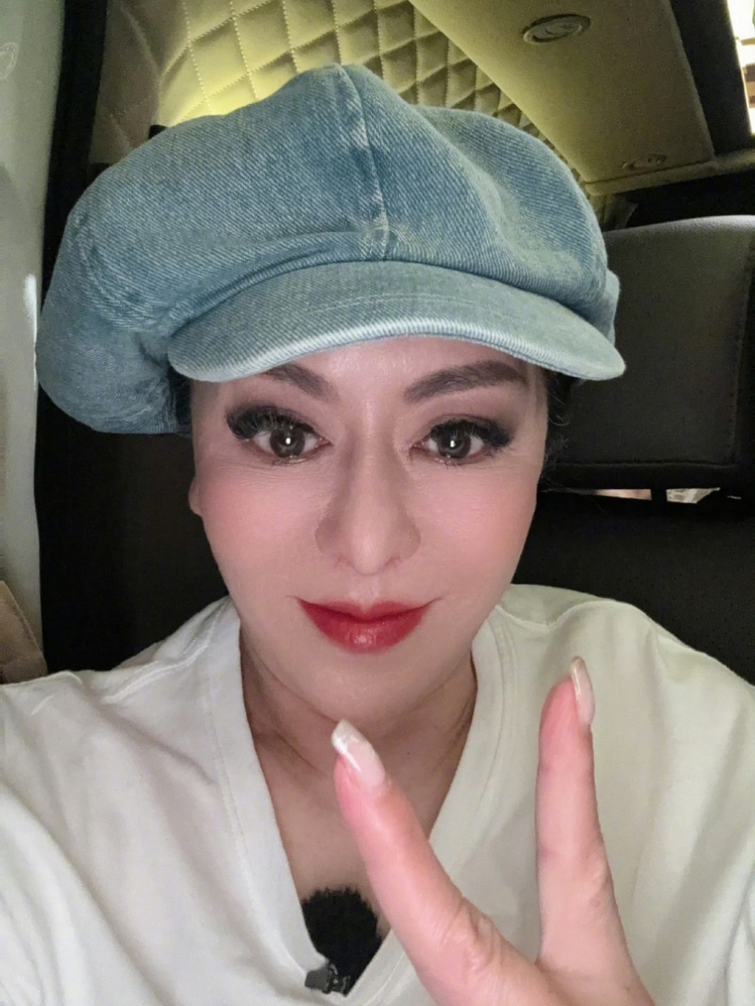 向太说郭碧婷得管三孩其中一个是向佐 向太陈岚谈郭碧婷育儿称“教育小孩是父母的事，