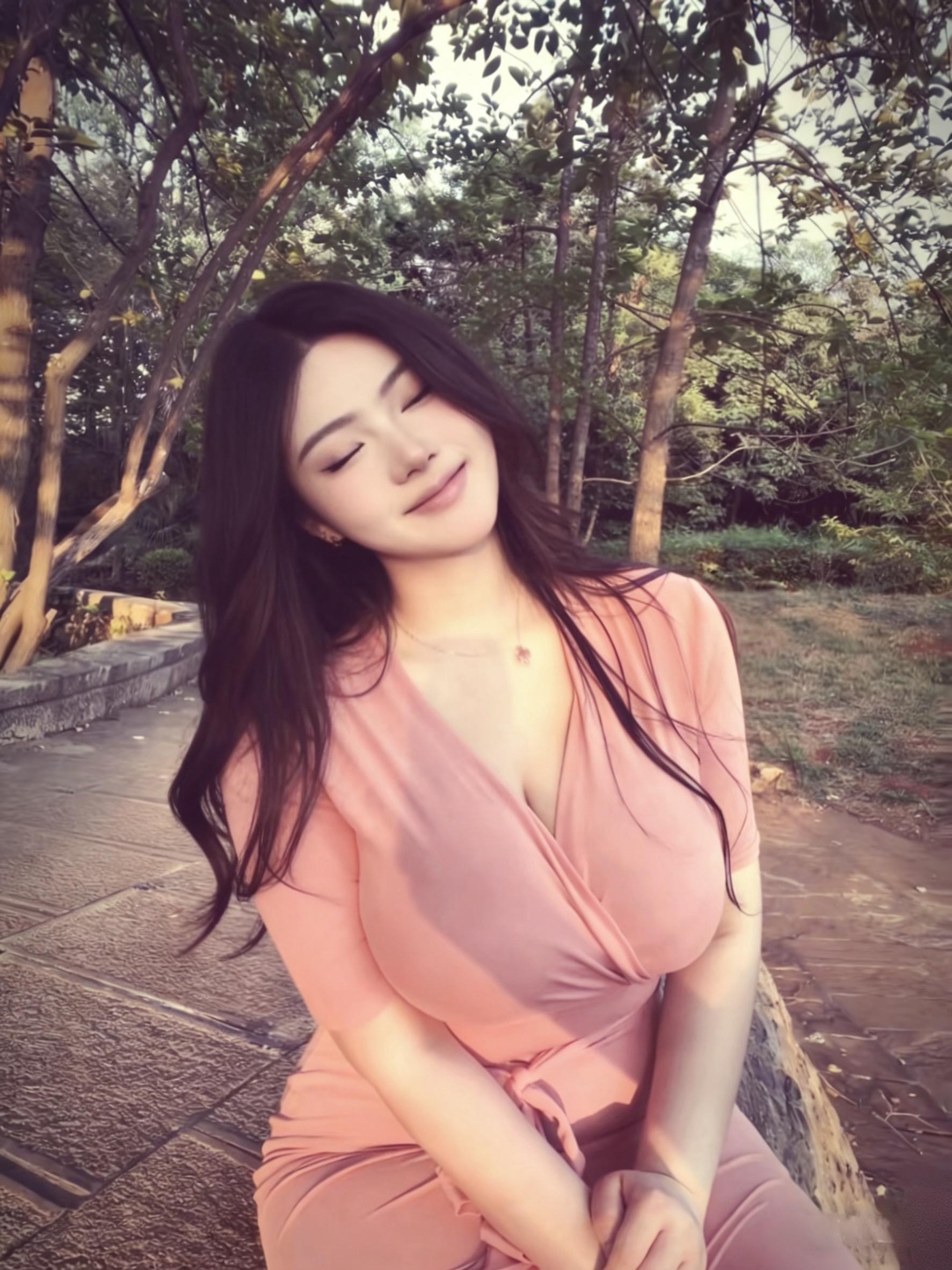 人总是喜欢在回忆里刻舟求剑