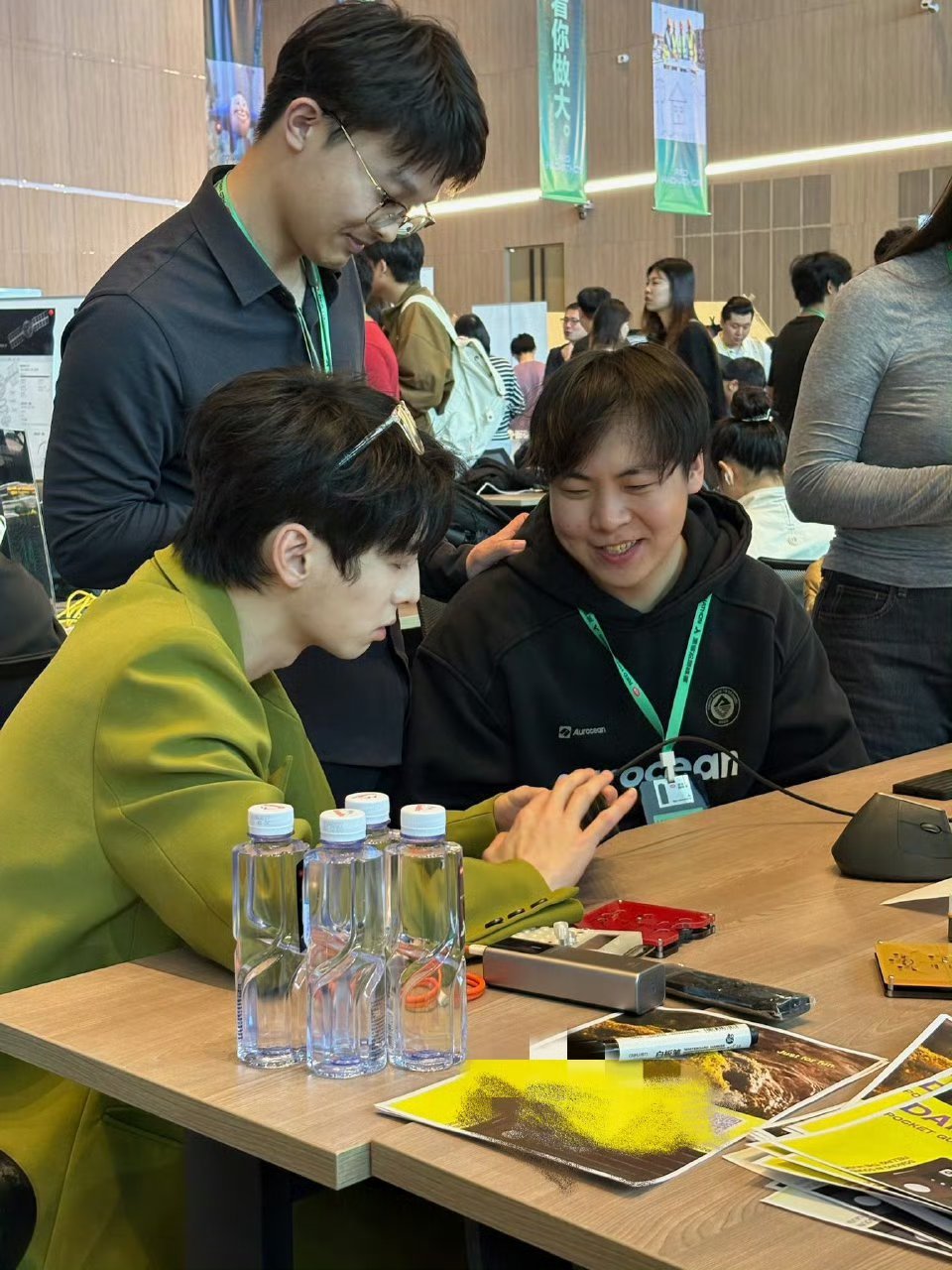 赛场是属于蒲熠星的主场蒲熠星大赛现场梦回一站到底 蒲熠星赛场状态绝了！认真给选手