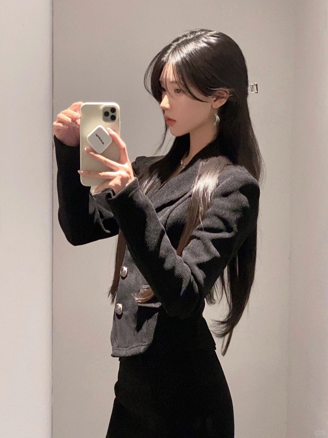 ˳˚✞ 𝗮𝗹𝗹 𝗯𝗹𝗮𝗰𝗸 .₊̣̇. ⋄