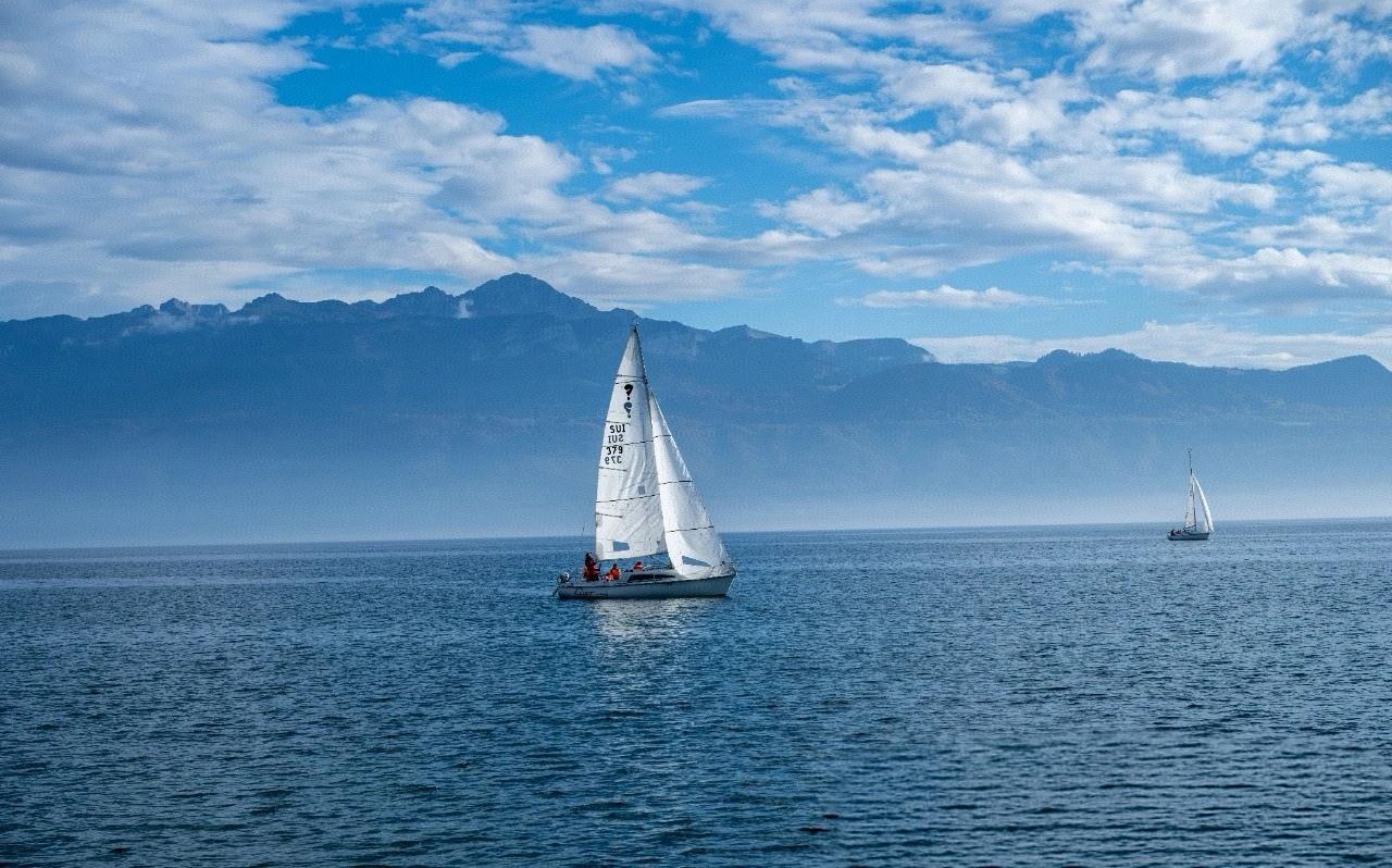 日本作为二战的战败国，竟于 4 月 17 日派军舰穿越台湾海峡。关键是，你可知道