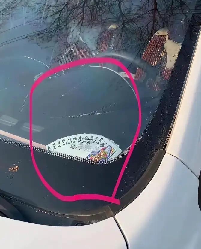 这个电话号怎么打不通？Q代表多少啊？