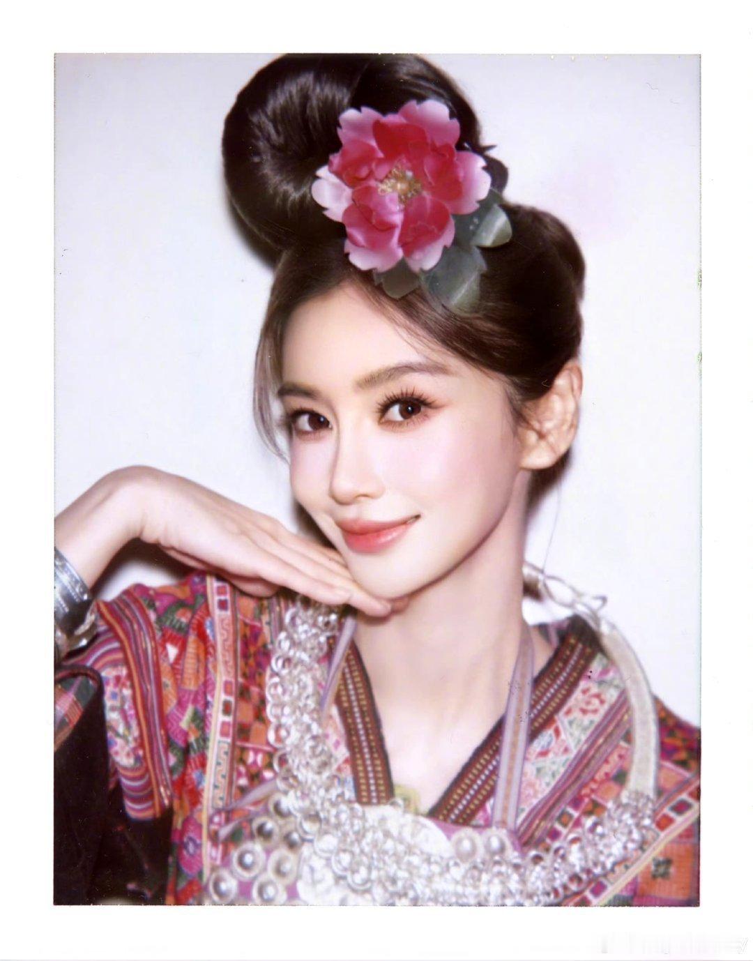 angelababy angelababy刘瑕"你是朵花 才觉得春天会离开你 如