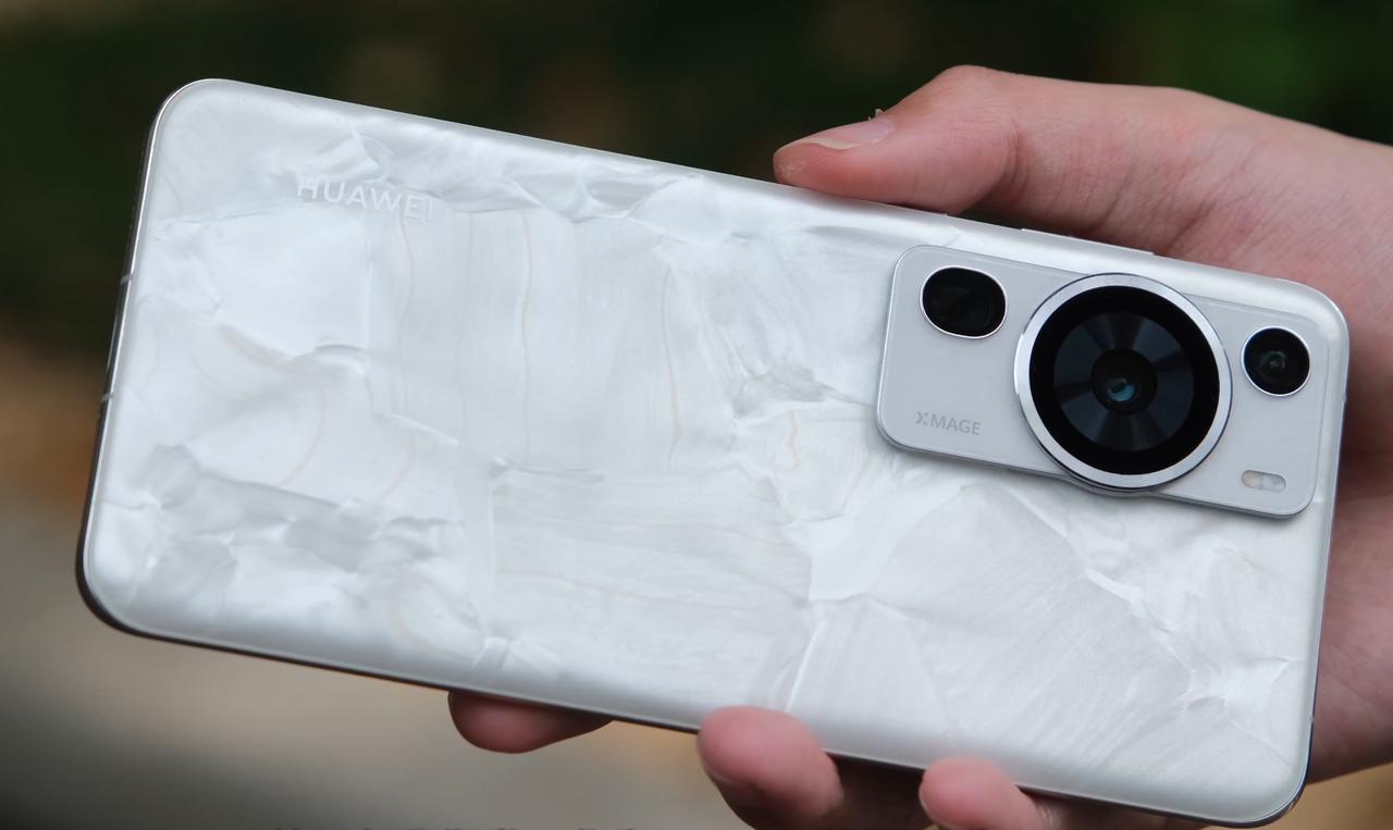 目前值得入手的三款影像旗舰，都有不错的好价，4K左右的预算就能拿下，分别来自华为