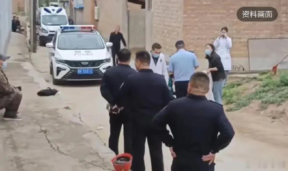 一家五口被杀前与邻居曾因过道吵架都什么年代了，还有为地界闹出人命的事。为一米宅基
