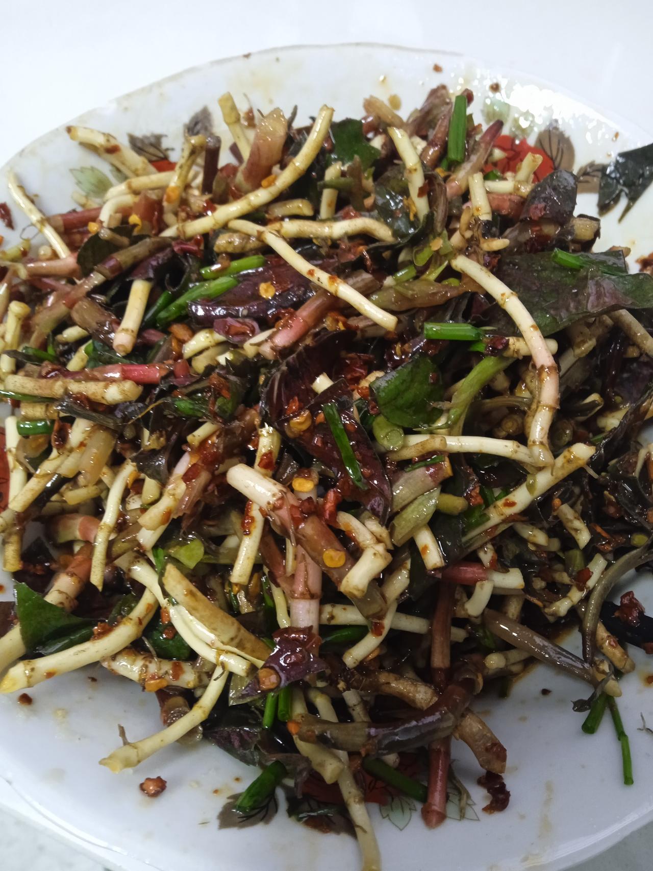 俗话说““七十三，八十四，阎王不叫自己去。”
人啊怎么来到这个世界上不知道，但又