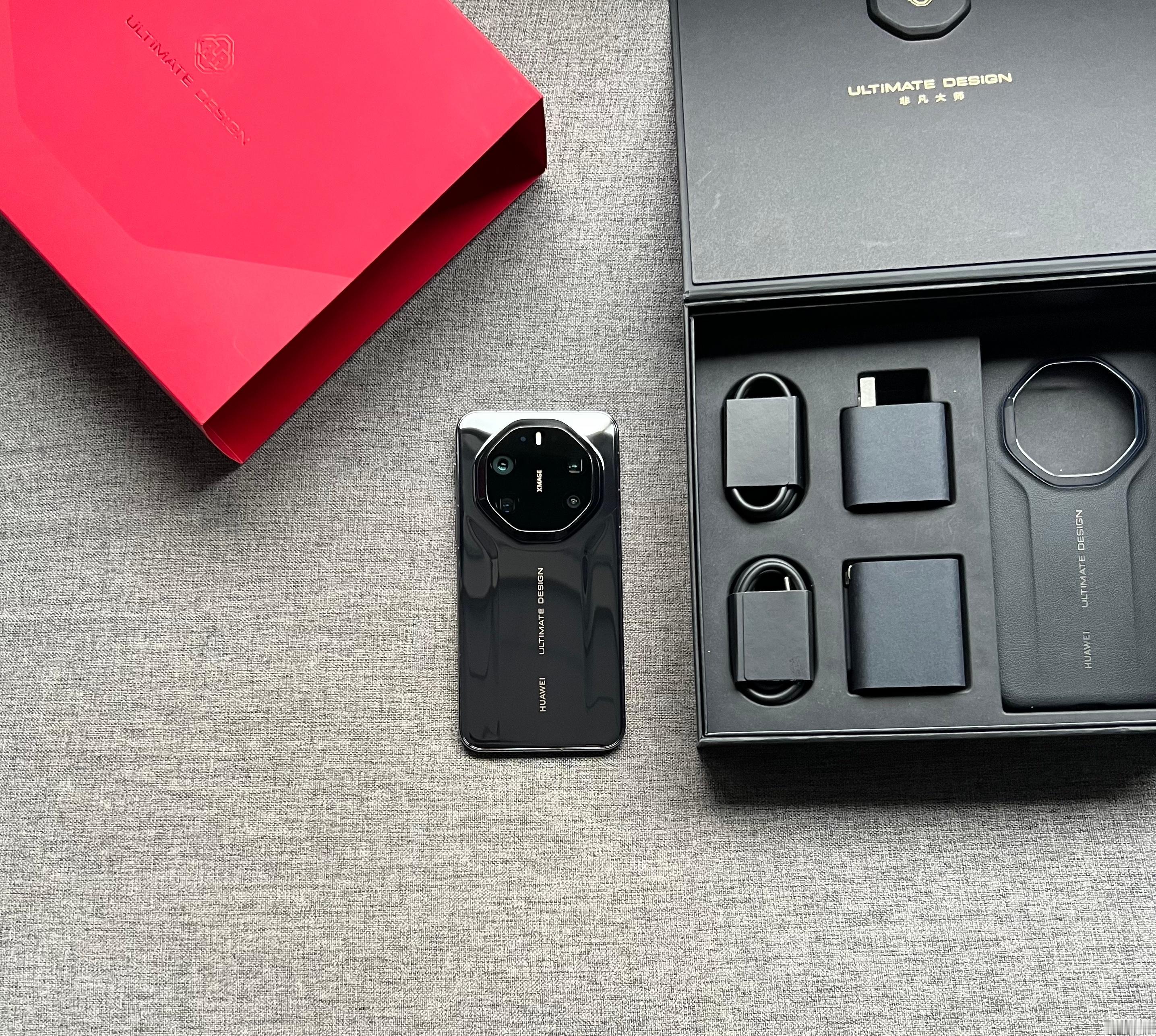 华为Mate 80 RS非凡大师 20+512G 玄黑，99新全套，官方保修更换