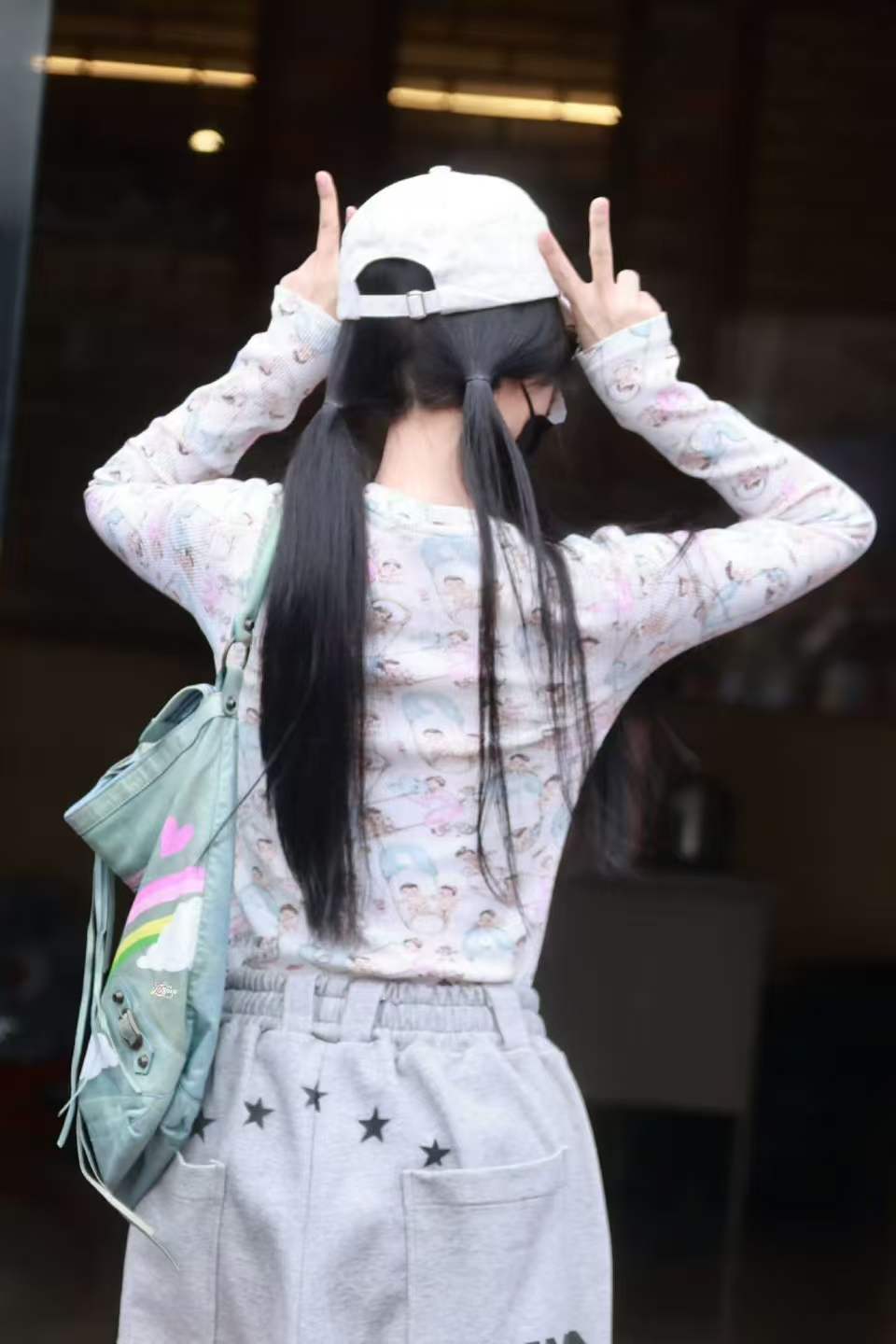 虞书欣双马尾垂耳兔虞书欣元气双马尾路透 虞书欣这个垂耳兔萌之！ 虞书欣