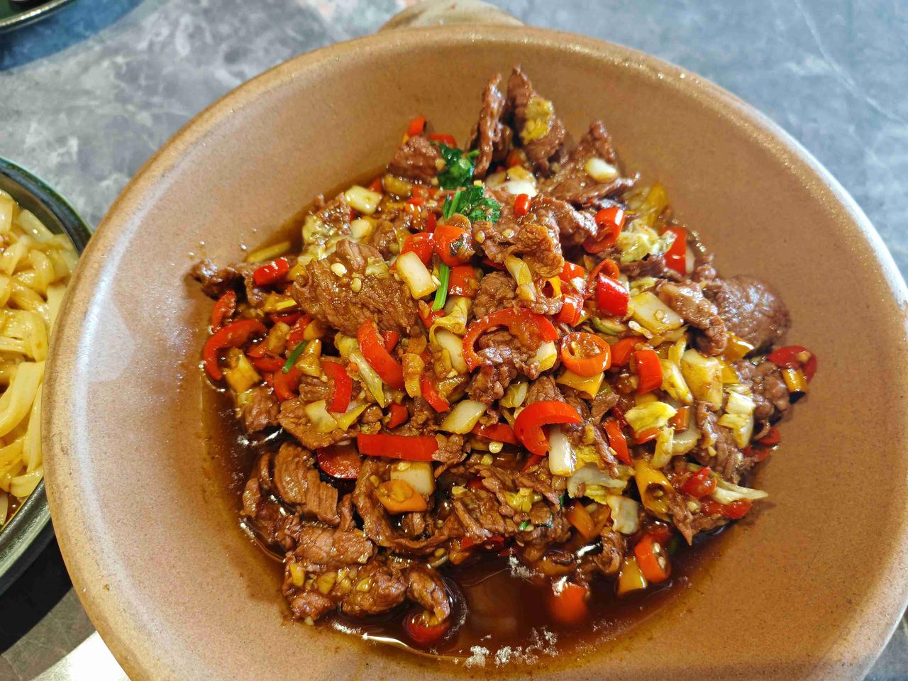 我的今日状态：😁轻松愉快
我这里的天气：☀️晴天
摔上一副笔记，因为我通过这样