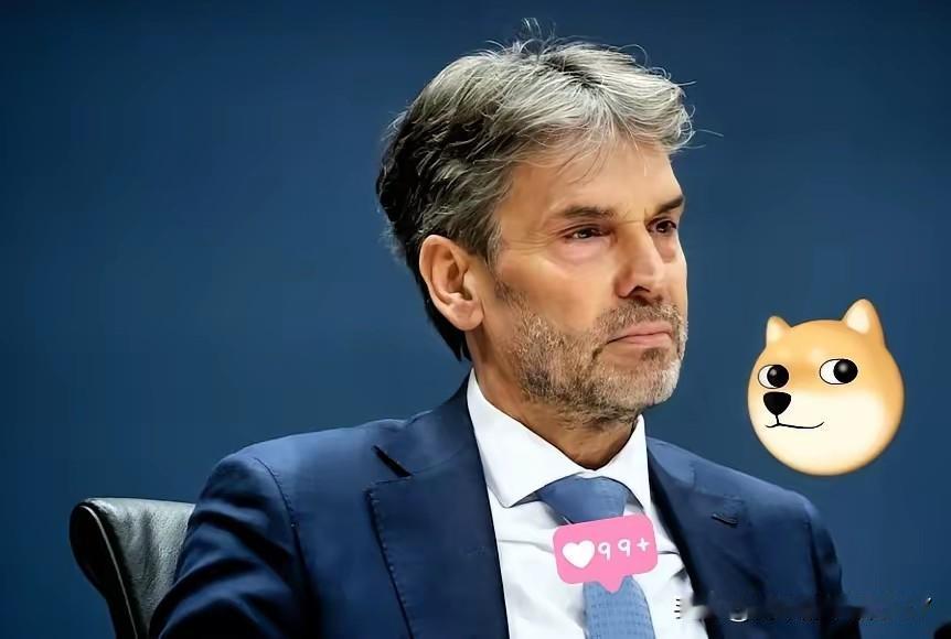 荷兰正式宣布！


​​10月31日路透社刚报道，荷兰正式启动2025年光刻机出