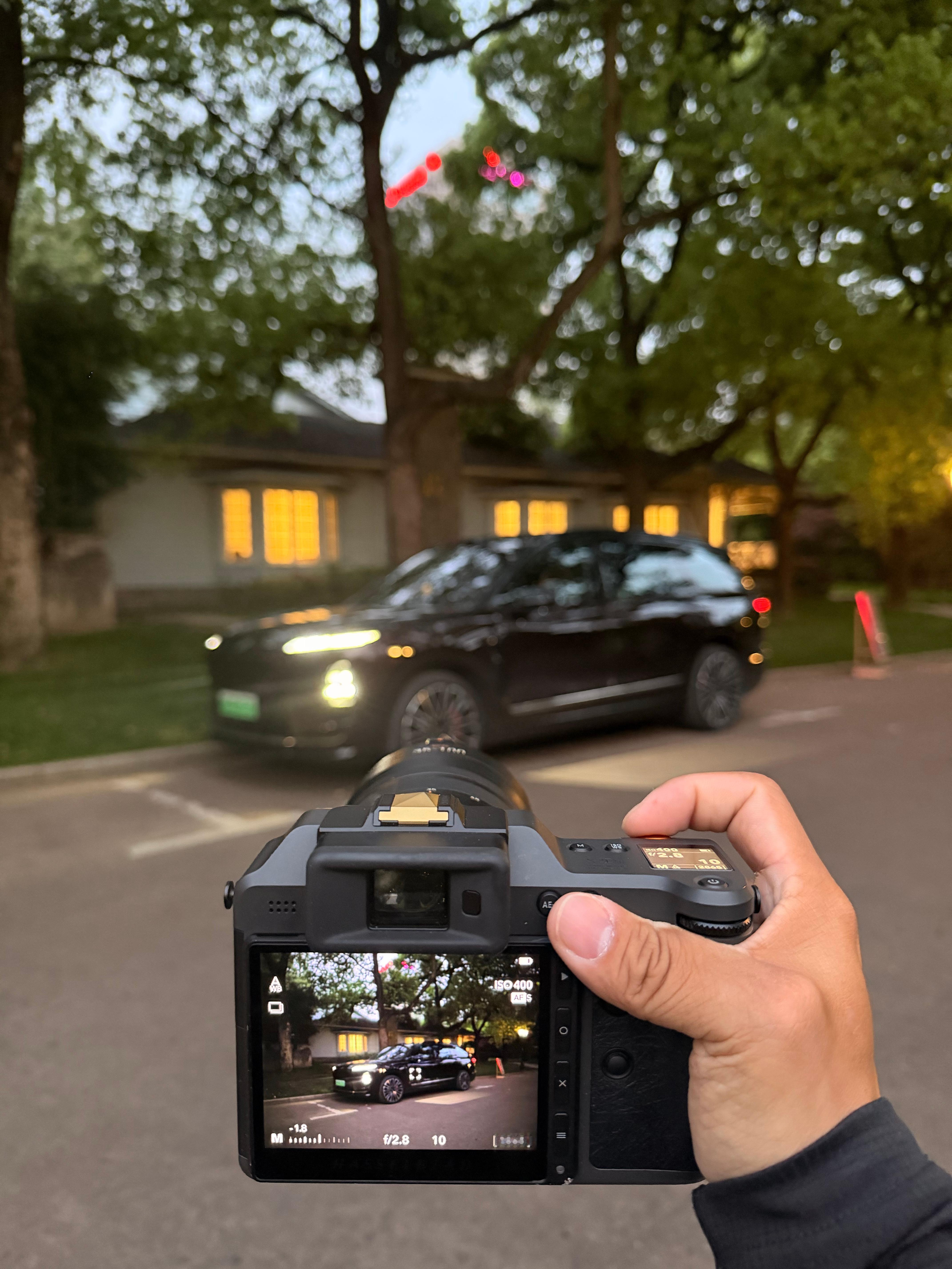 蔚来全新es8 出门前一定先洗车，就当堪景了 上海