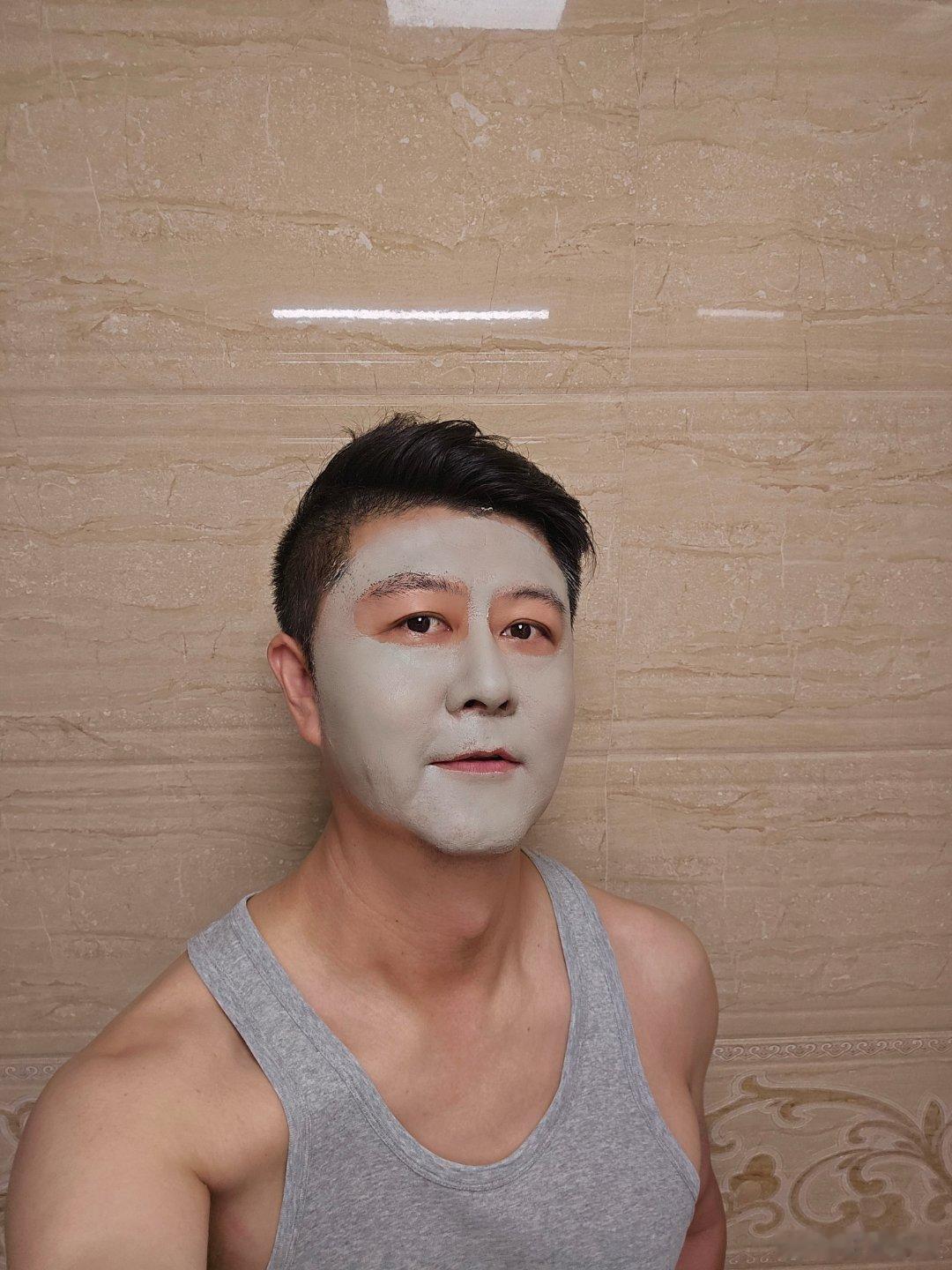 养肤清洁很重要，人心也需要清洁。周末开心！😄 ​​​