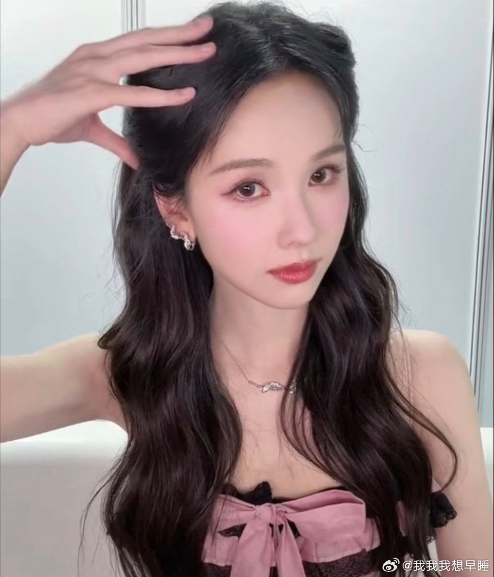 女明星猫猫头，小猫形态