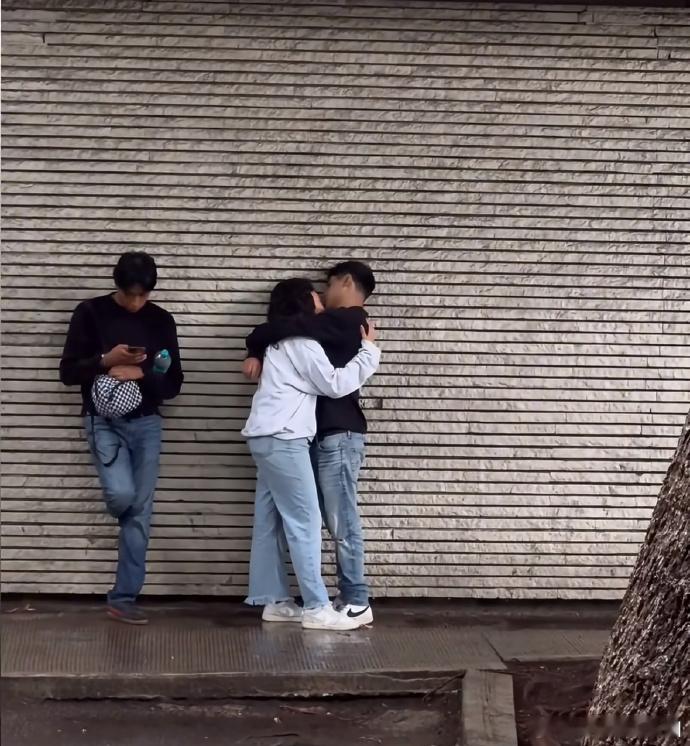 这才是真正的好兄弟 ​​​
