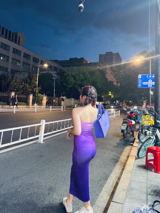 喂你好这里是辣妹