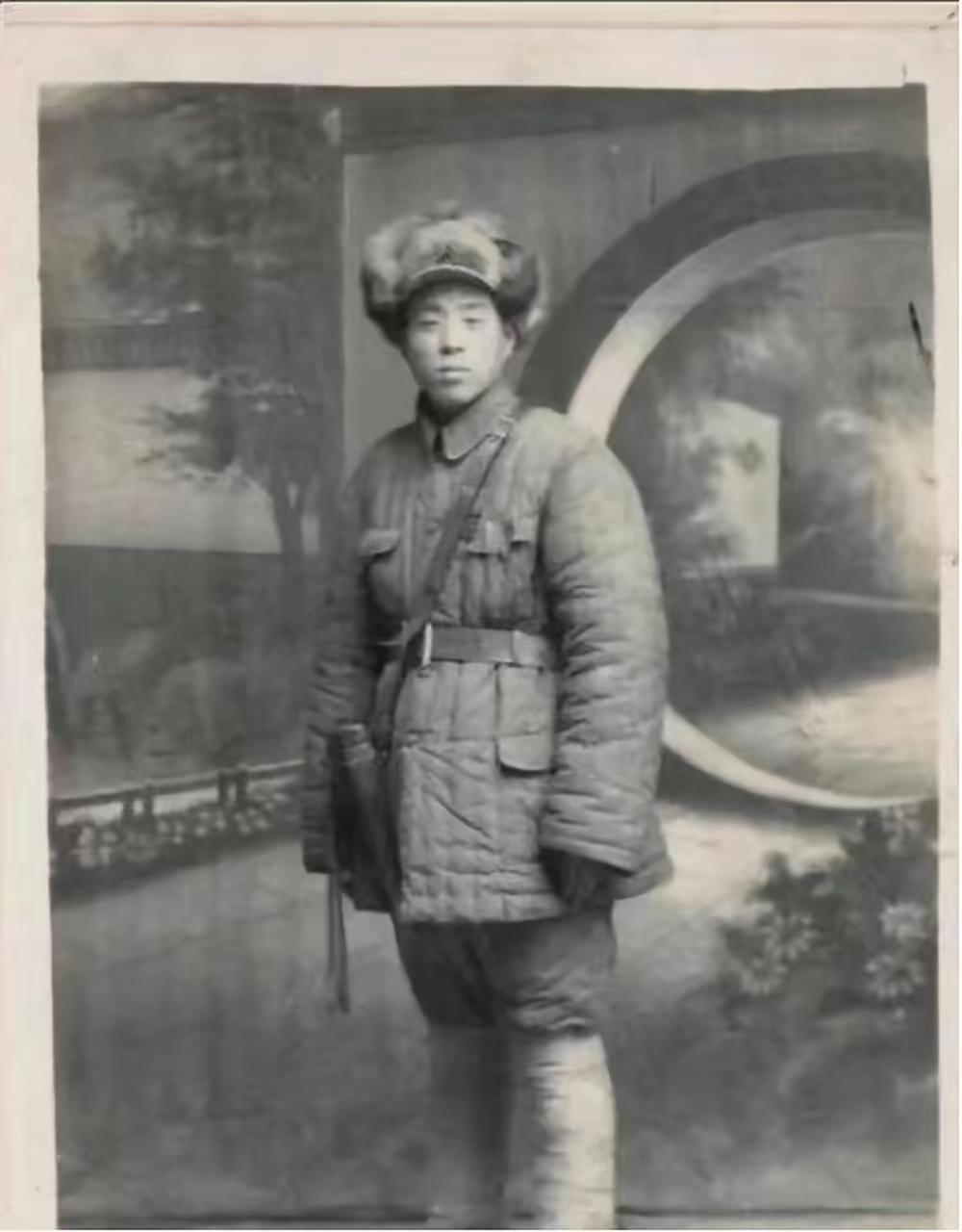 1937年抗联战士黄有：假意求生的背后，是宁死不屈的铁血丹心。

1937年冬天