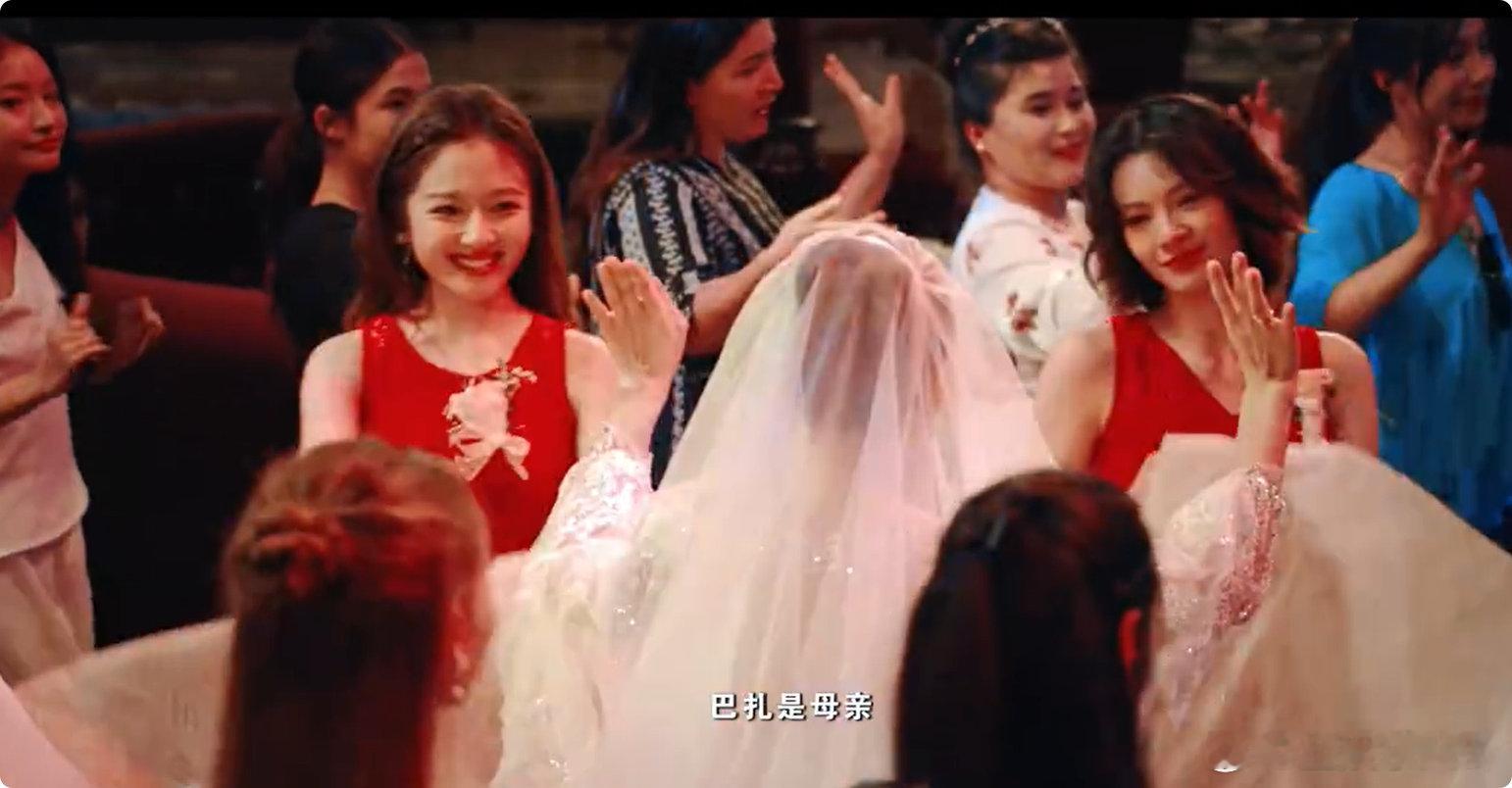 李兰迪喀什的太阳不会落下李兰迪喀什恋歌进行曲被李兰迪这份明媚治愈到，氛围感真的绝