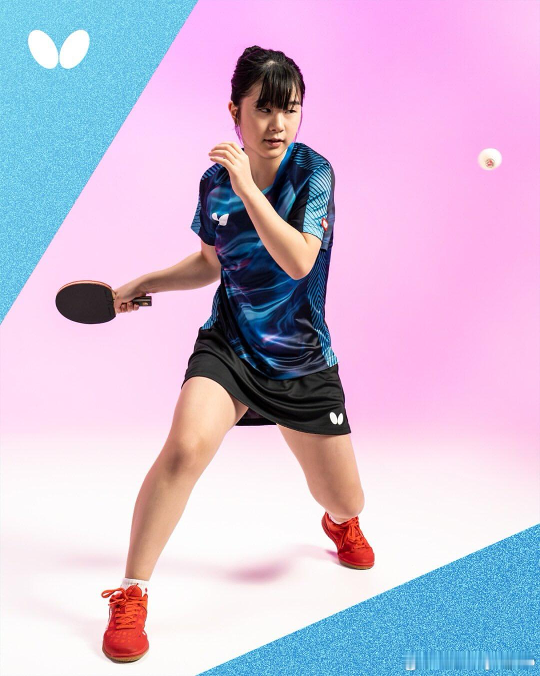 朴佳贤、李尚洙、许玴玪、朴圭炫上身蝴蝶2026春夏系列 