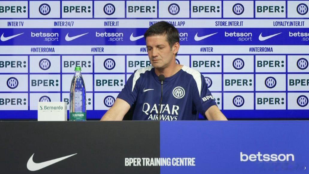 齐沃：本赛季最大的挑战是什么？是努力做我自己 尽管这个世界提供了许多伪装 但我还