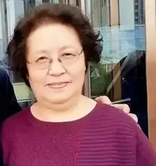 赵忠祥的遗孀张美珠：丈夫病逝6年， 她的晚年生活怎样？娱乐 明星