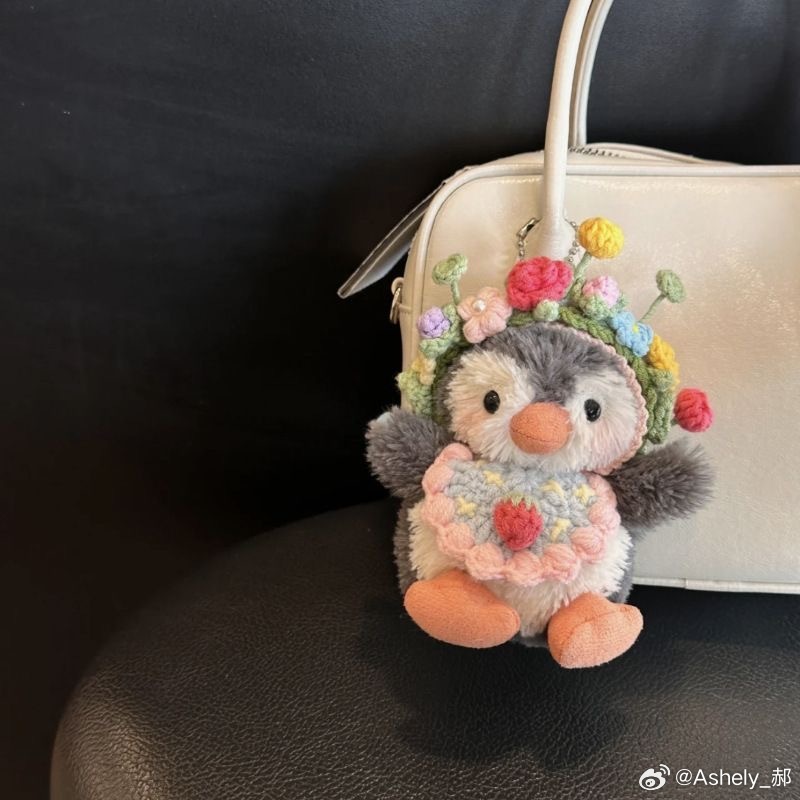 郝熠然 hyr郝熠然 这只企鹅🐧真的超级呆萌可爱，关键还漂亮🥰