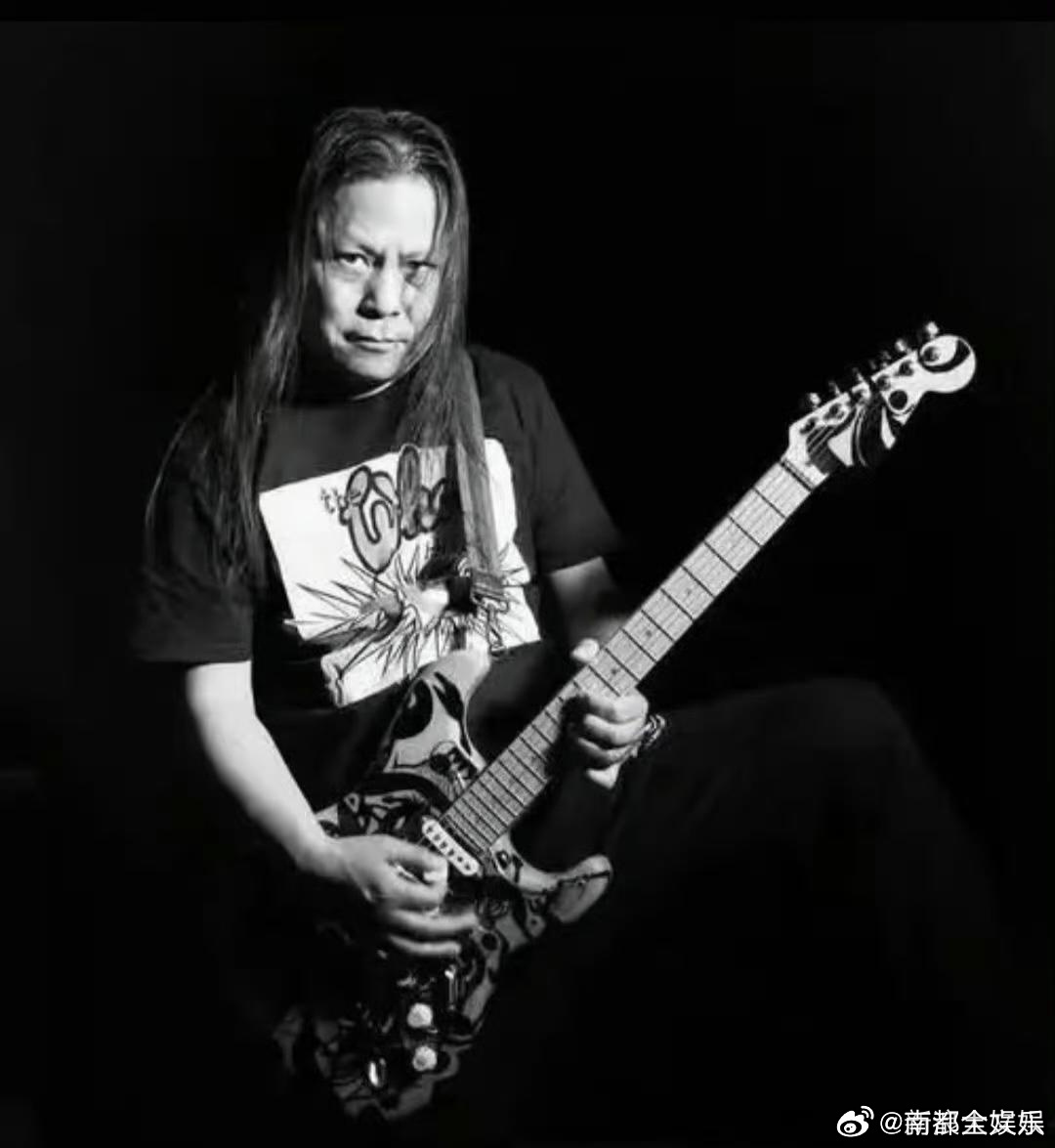 知名吉他手歇斯去世据公开新闻报道，22日，国内知名摇滚乐吉他手歇斯（本名杨长勇）