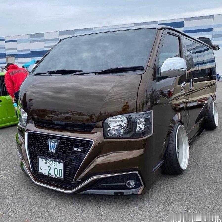 新冠后耳朵变得比较敏感，对噪音比较敏感，刚才被门口大叔一口浓痰叫醒，睡不着了。 