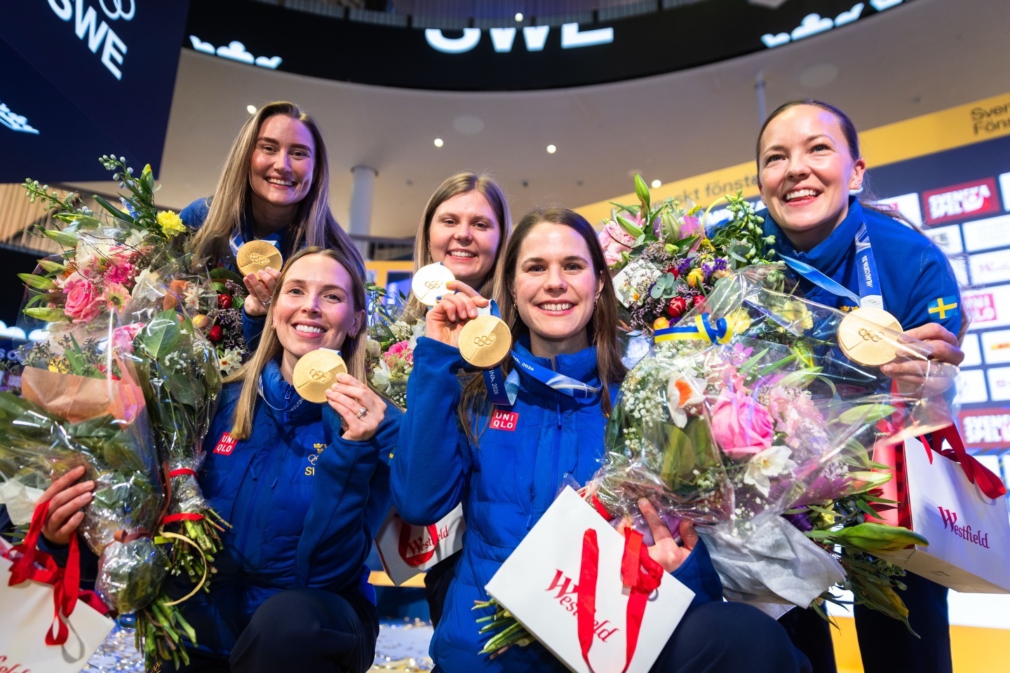 瑞典冬奥健儿载誉归国🏅开启庆祝活动！冬奥会 在2026年米兰-科尔蒂纳冬奥会上