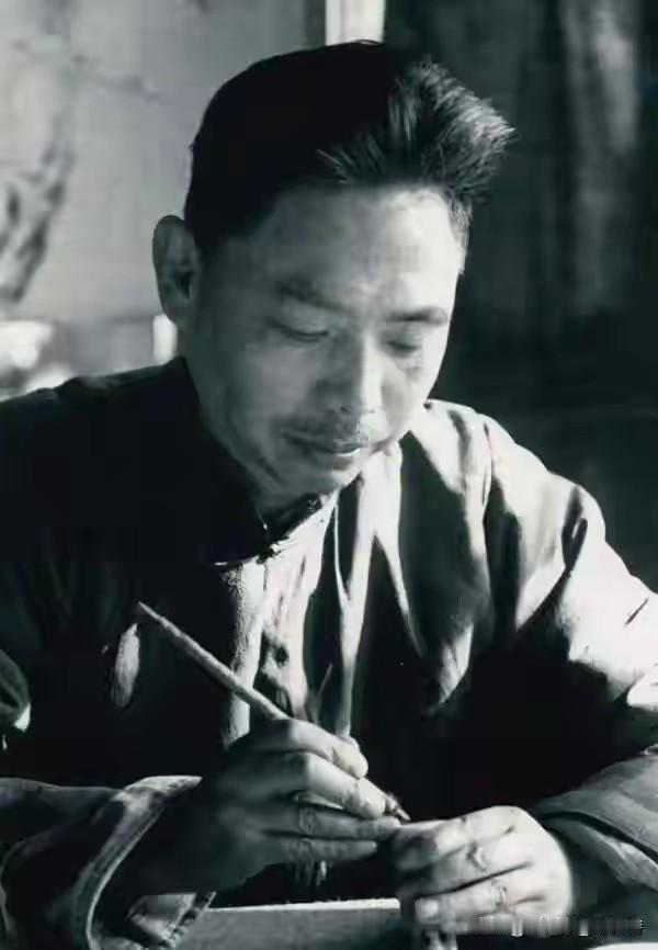 1923年，日本京都，26岁的中国穷小子钱瘦铁办画展，日本画坛大佬桥本关雪看完说