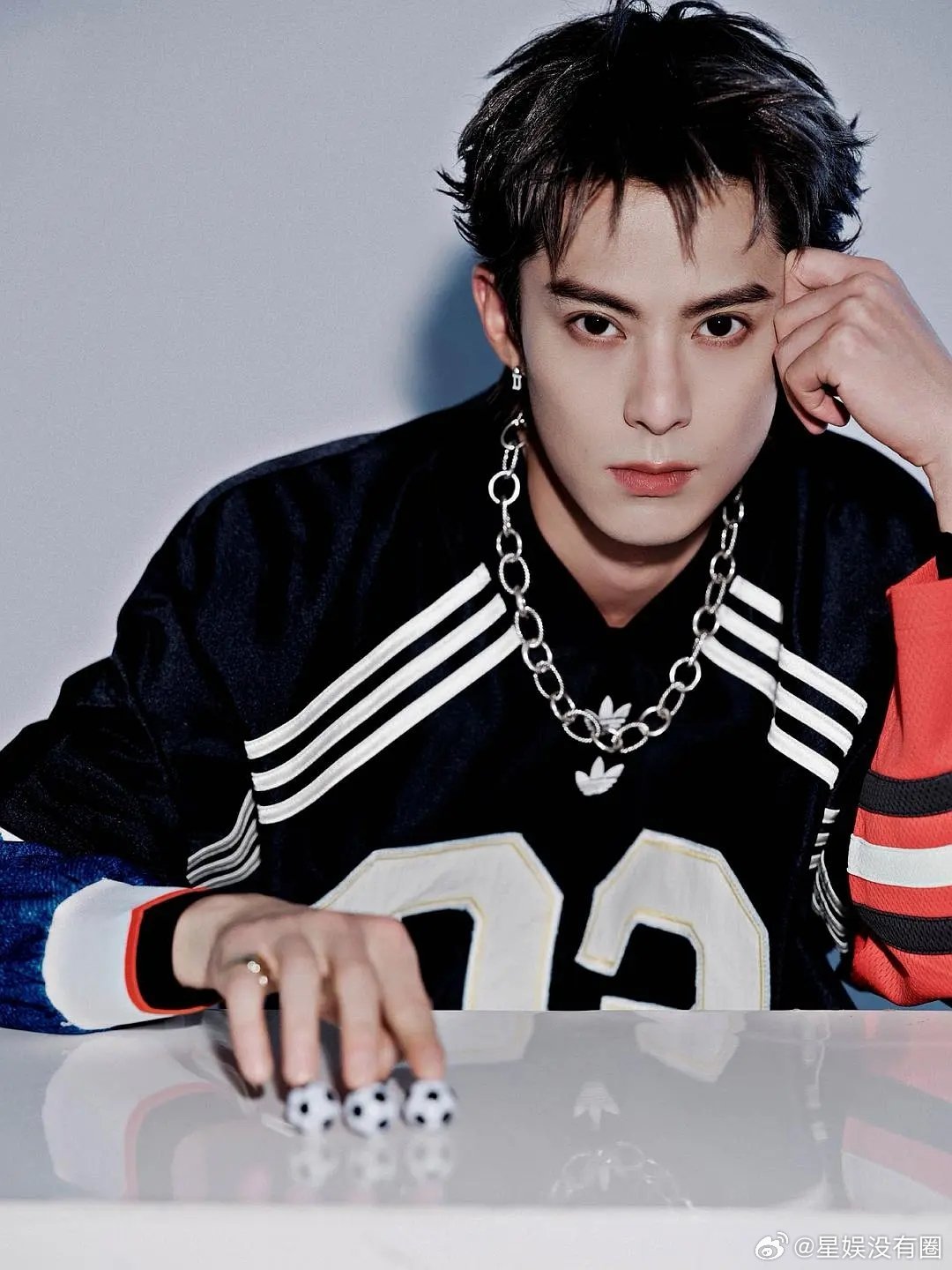 今天的阿迪潮男王鹤棣这真的帅嘛