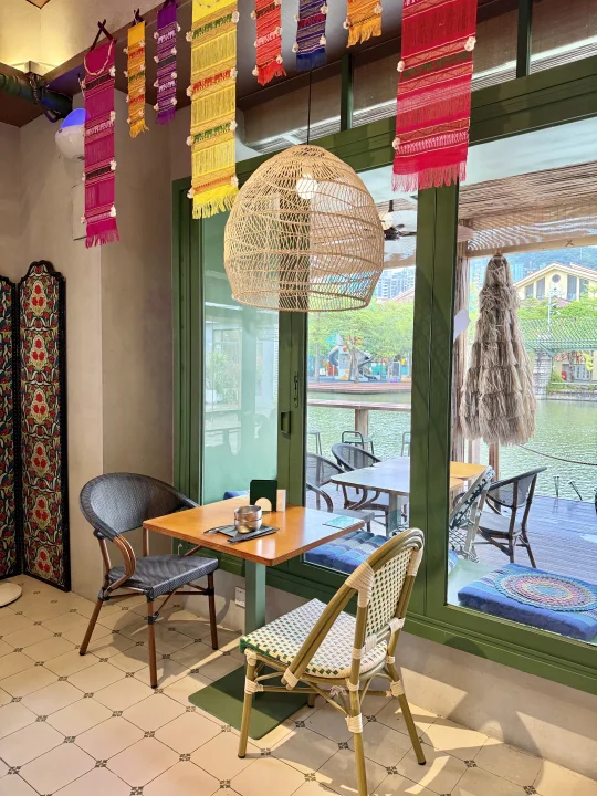 没有出国！就在深圳！