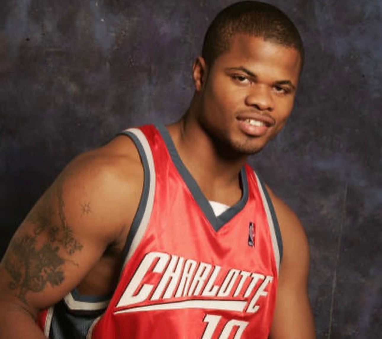 奥马尔·库克，多少人还有印象？Images via nbavintageclub