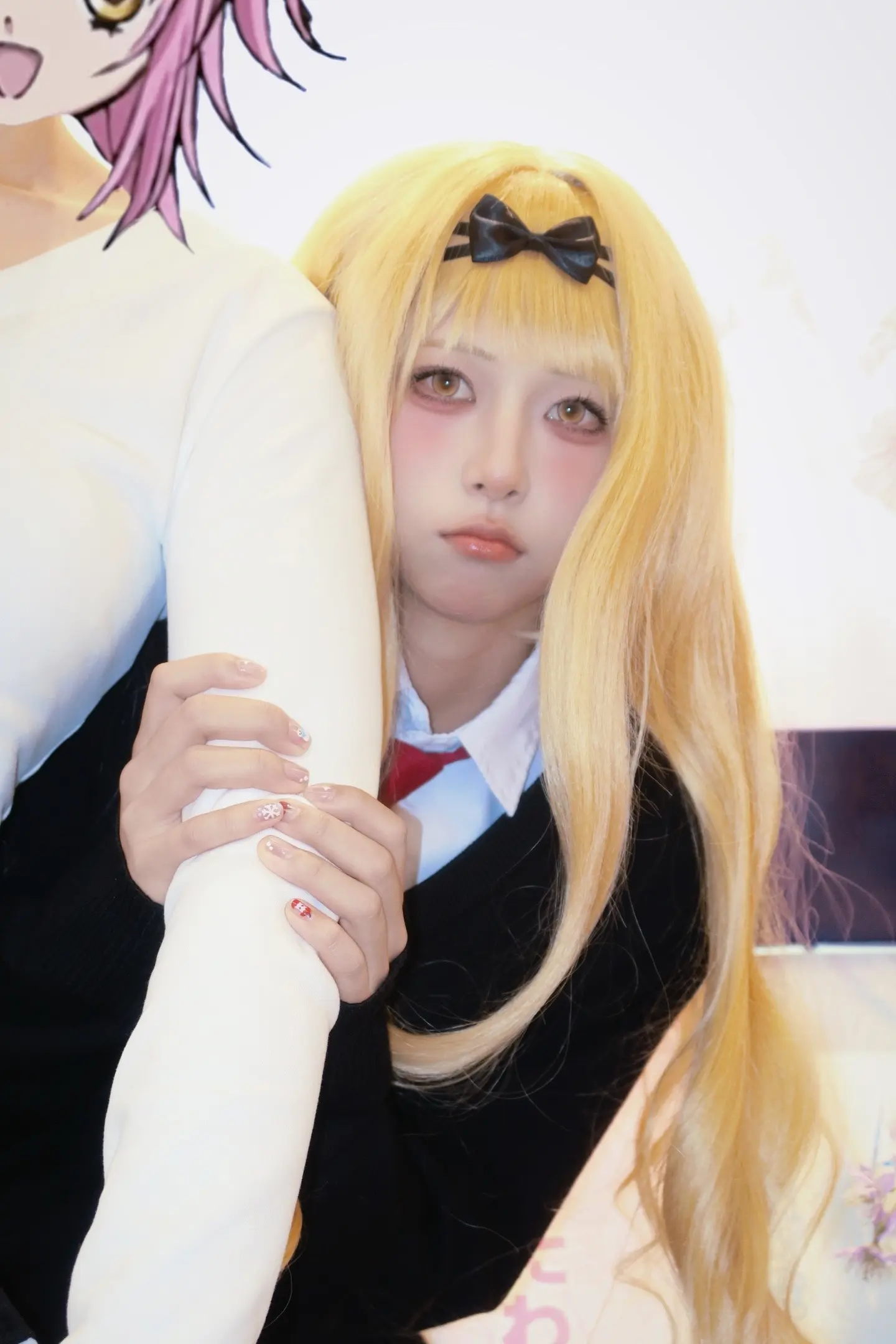 亚梦！不能和他亲近，总觉得这家伙不能信任。