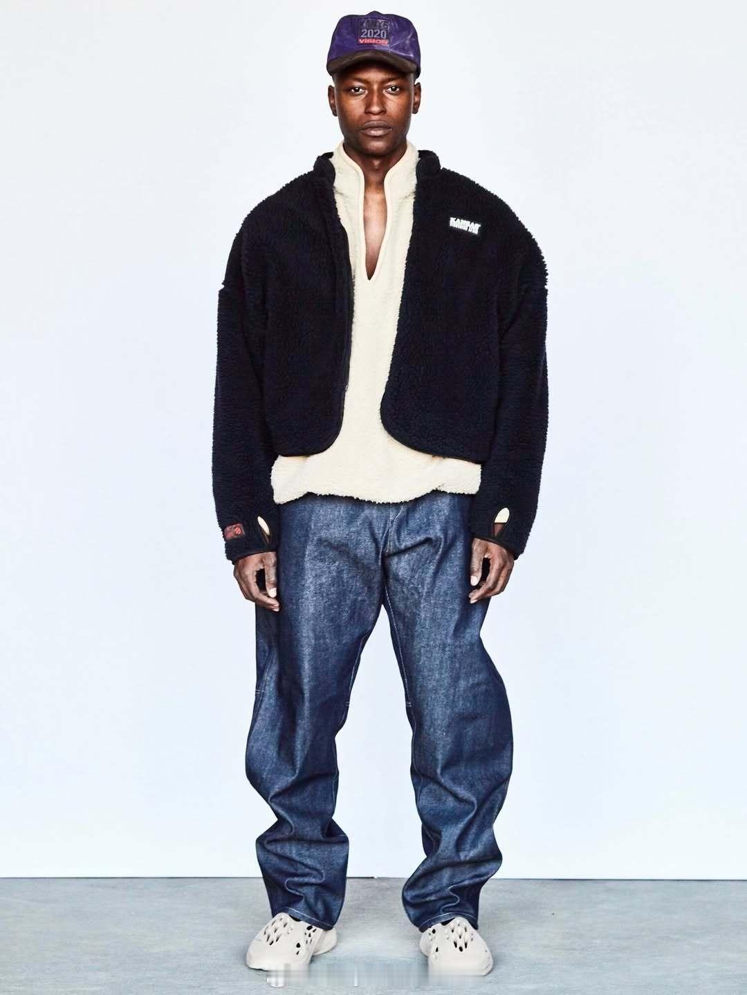 Yeezy x Gap 联名款原型上身试穿✨ 