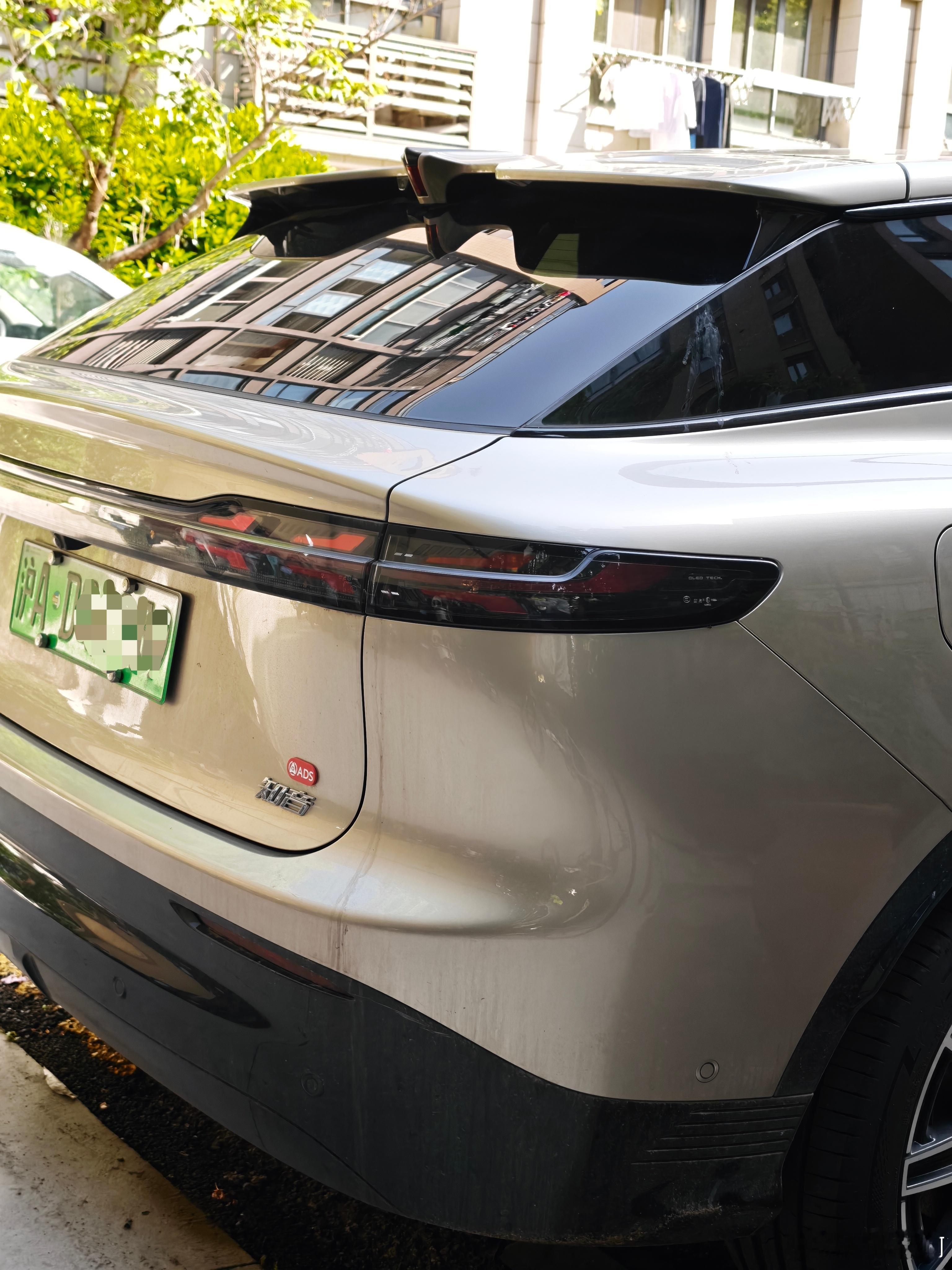 在上海，花20多万买纯电SUV，既不是特斯拉，也不是蔚来，也不是智己或者极氪，买