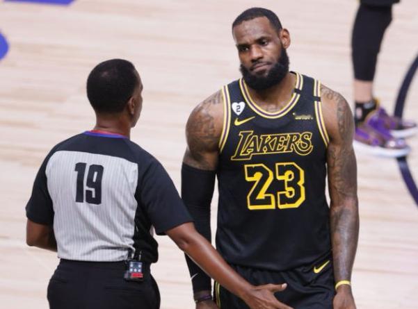 ➡亚历山大：我好像有点压力山大了nba吐槽大会勒布朗詹姆斯NBA根据美媒BetM