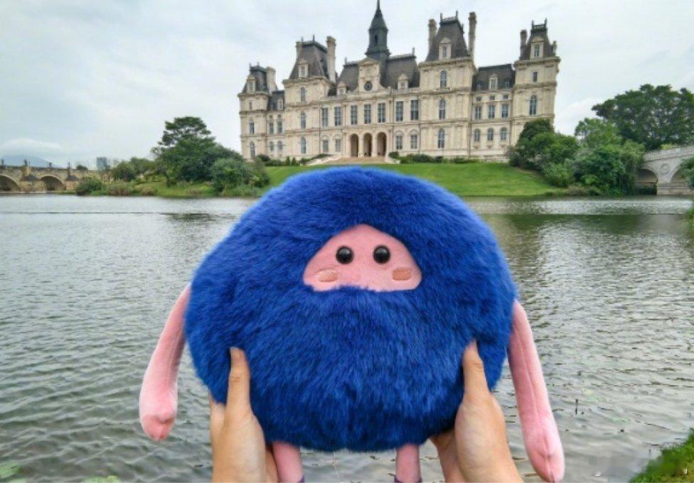 华为终端 BG 首席执行官何刚今日分享了一张照片，其水印显示拍摄机型为“HUAW