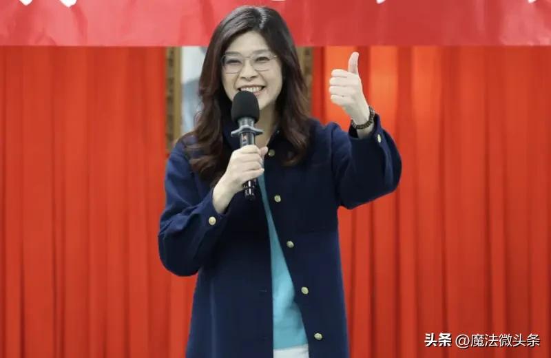 郑丽文回忆21年前大陆行：随连战访问看见勇气、决心和格局21年前，郑丽文随连战一