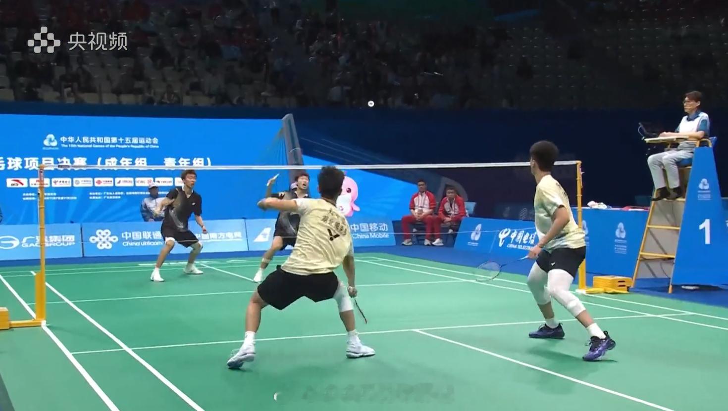 男团青年 决赛 湖北队 0-1 山东队 男单 王子峻 16-21 12-21 肖